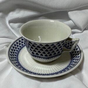 Wedgwood White Glazed Bowl with Crackle Finish